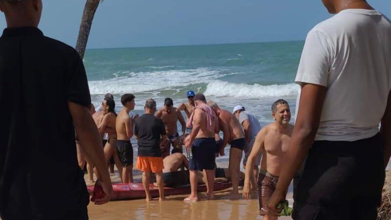 Homem de Montes Claros morre afogado em praia na Península de Maraú (BA)
