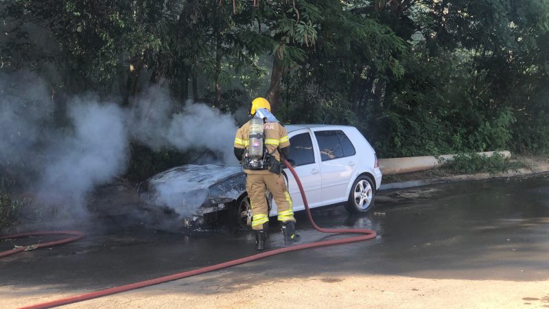 Bombeiros atendem ocorrência de Incêndio no bairro Monte Sião