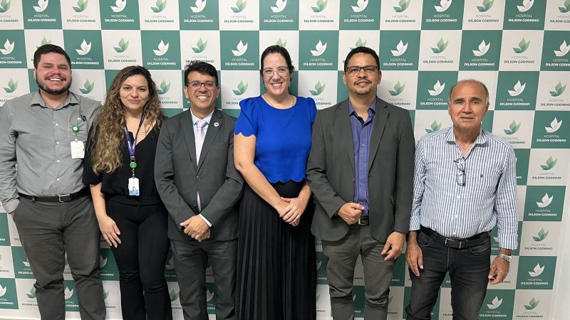 Represente do Ministério da Saúde debate políticas públicas de assistência aos pacientes do SUS