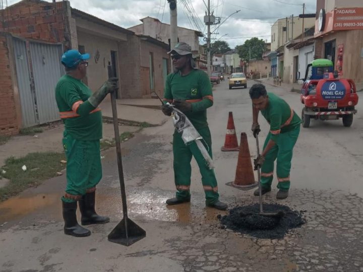 Operação Tapa-buracos usa “tapa fácil” para recuperar vias durante o período chuvoso
