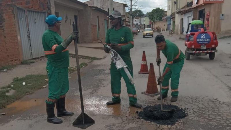 Operação Tapa-buracos usa “tapa fácil” para recuperar vias durante o período chuvoso